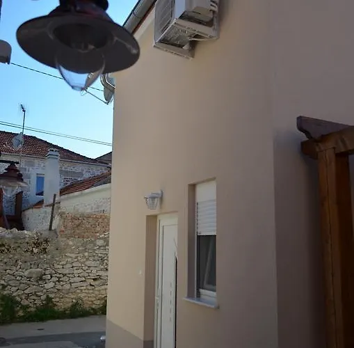 Ana Arbanasi * Zadar